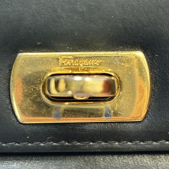 Salvatore Ferragamo Key Holder Wallet Leather Gold Gancini Made in Italy Accesso - Picture 3 of 10